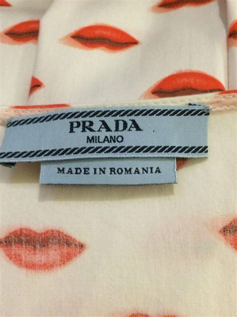 Prada Red and White Surrealist Lip Print Sleeveless Cotton 